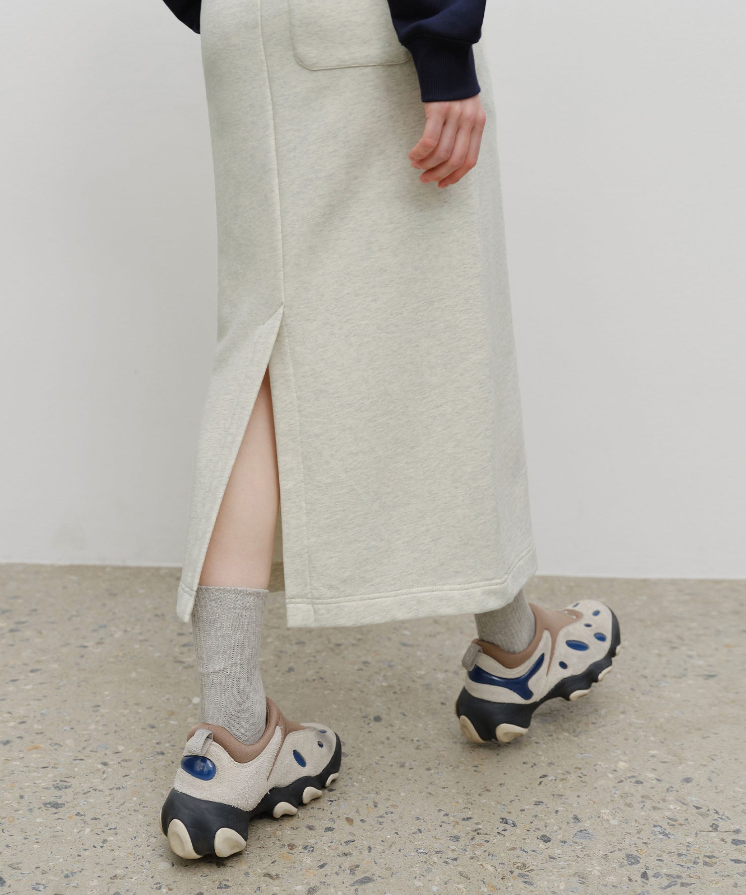 W EMBROIDERY CLASSIC LOGO SWEAT SKIRT