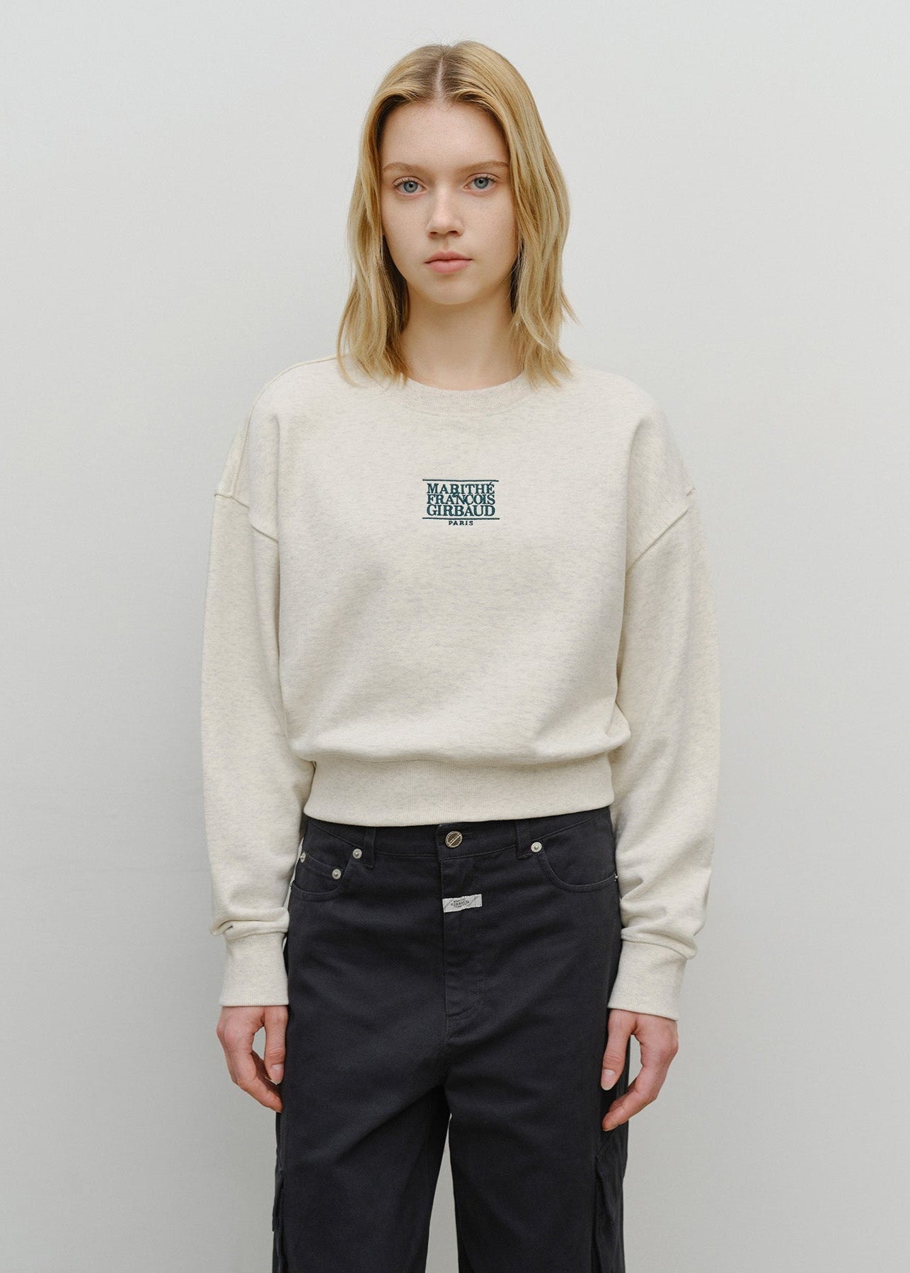 W SMALL CLASSIC LOGO CROP SWEATSHIRT