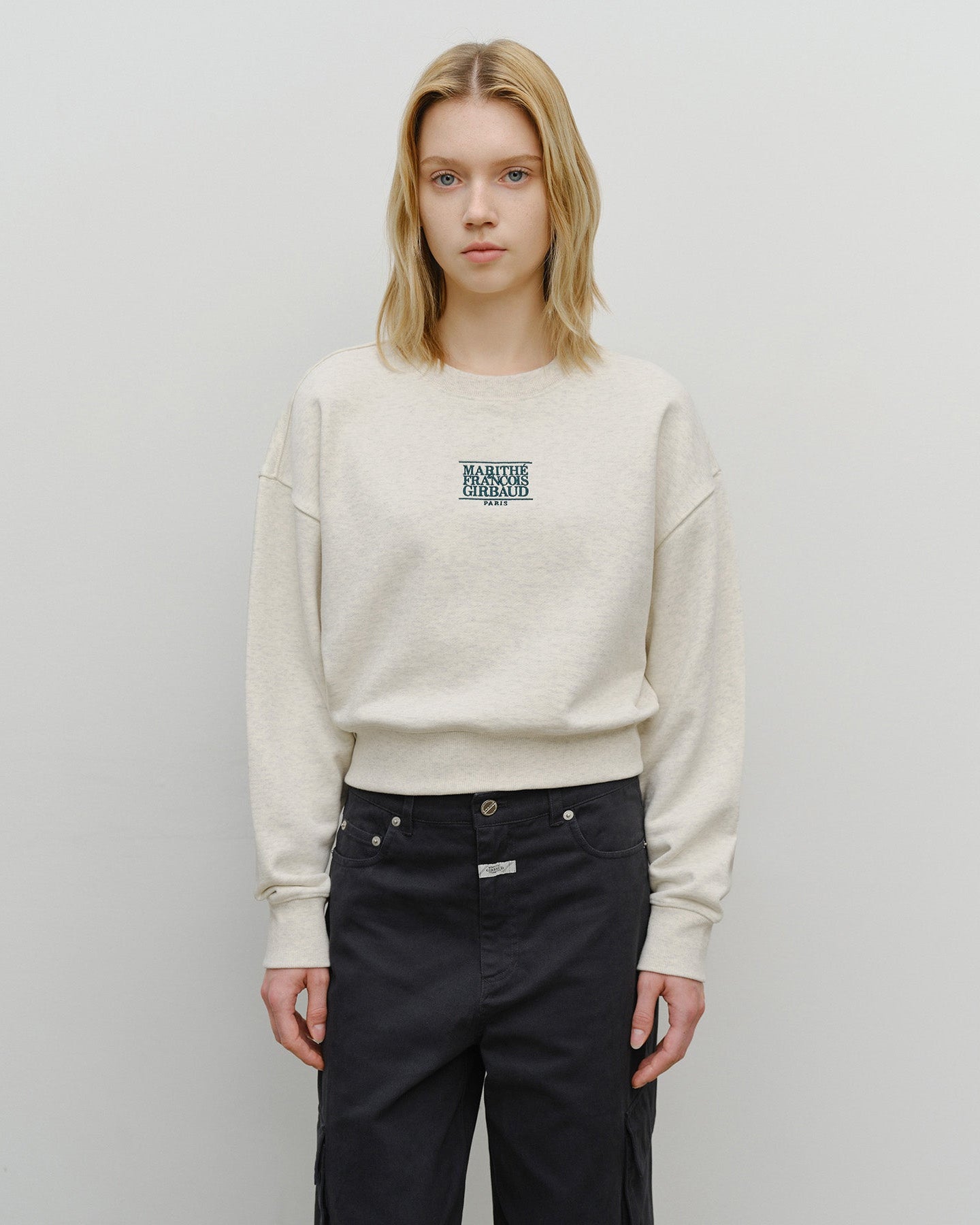 W SMALL CLASSIC LOGO CROP SWEATSHIRT