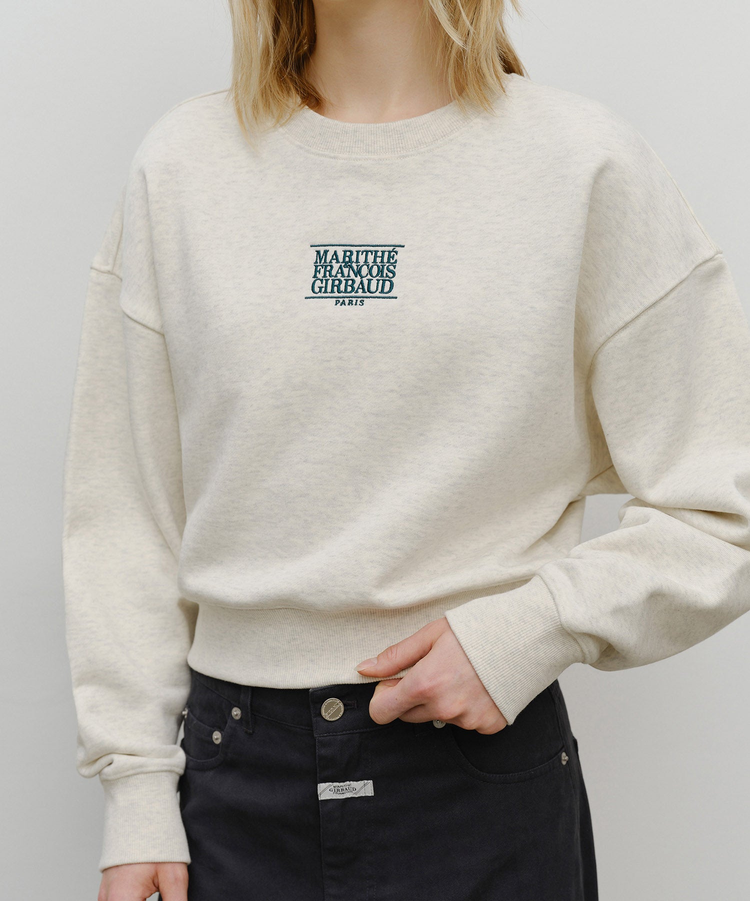 W SMALL CLASSIC LOGO CROP SWEATSHIRT