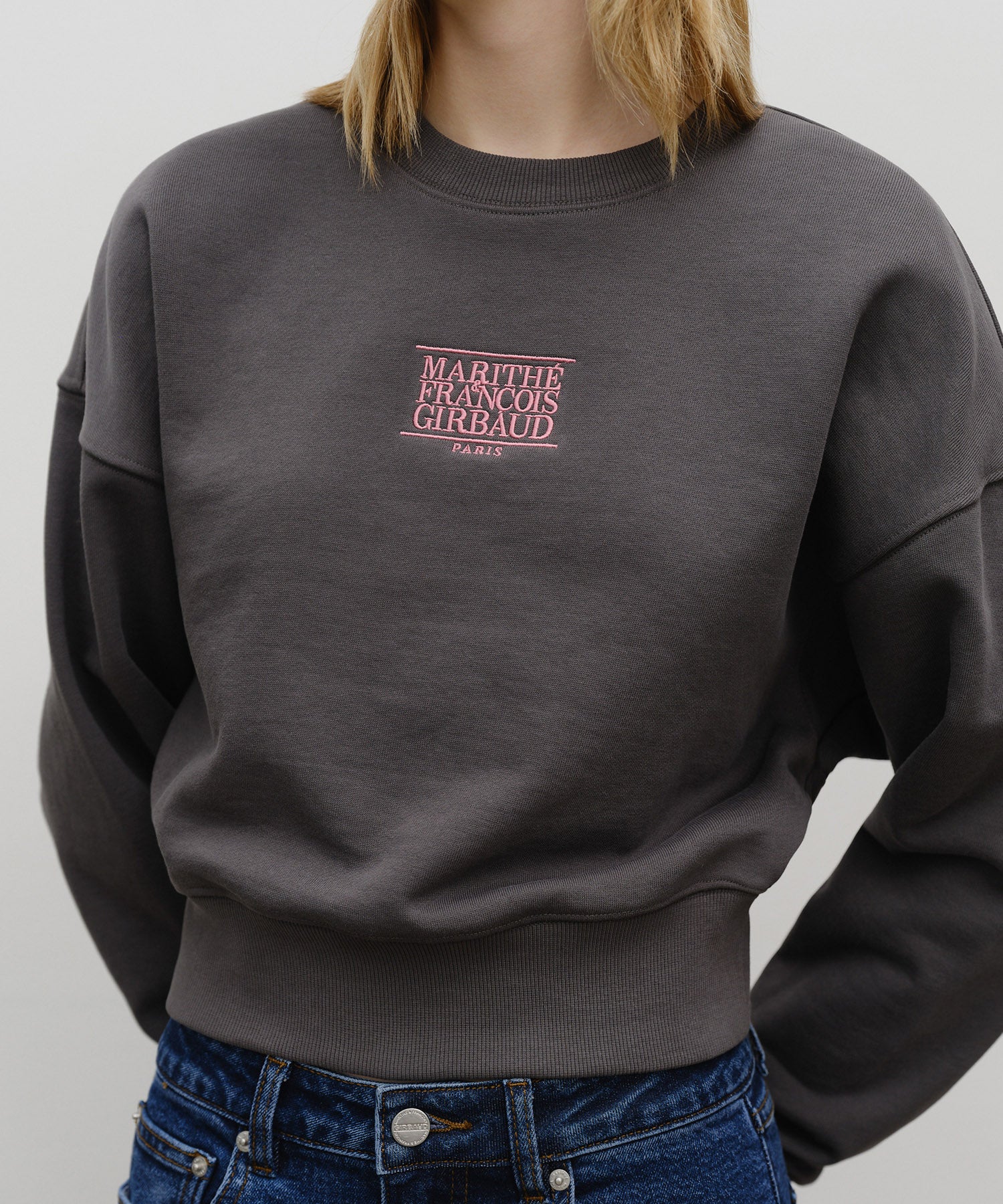 W SMALL CLASSIC LOGO CROP SWEATSHIRT