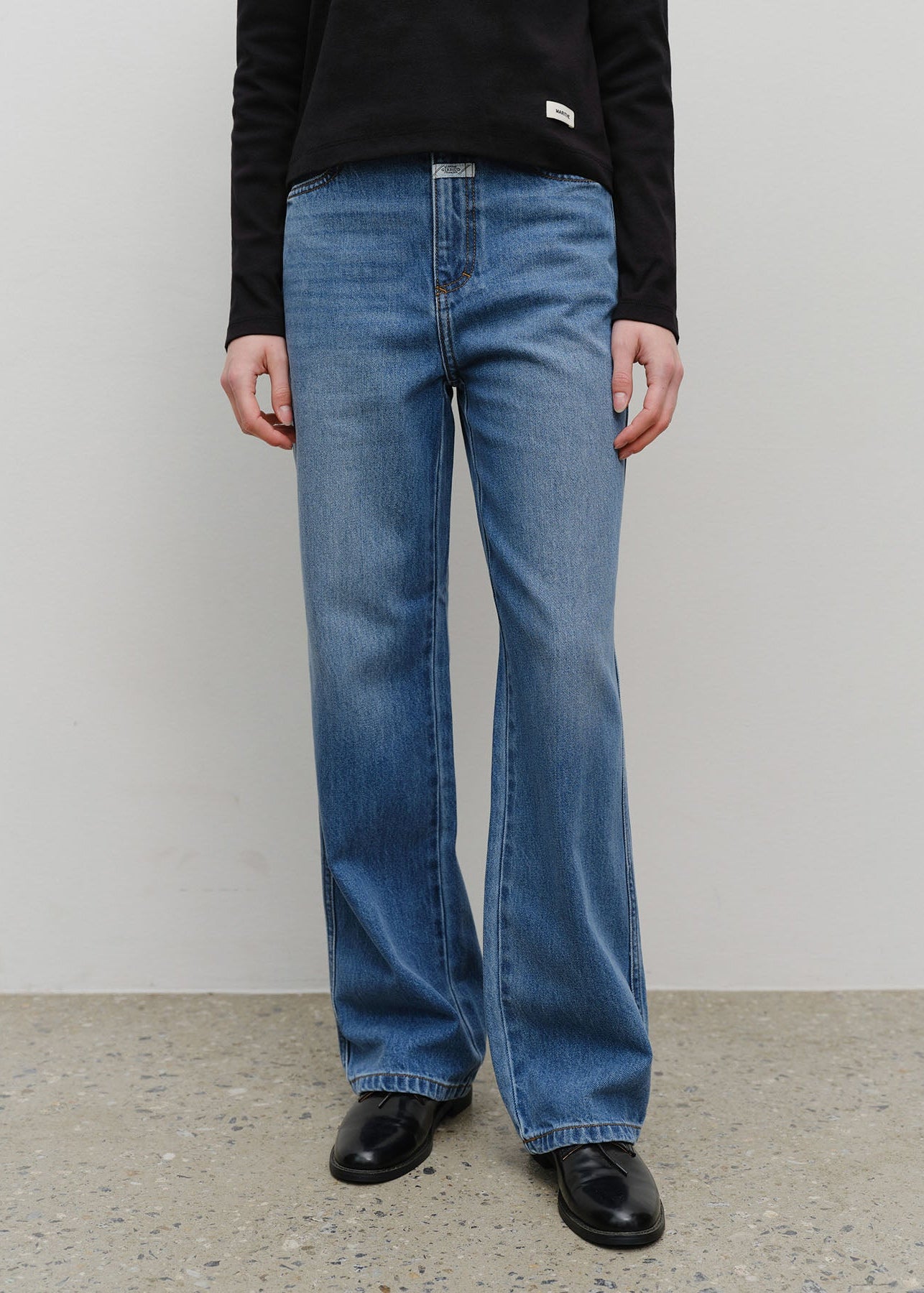 W HIGH STRAIGHT DENIM PANTS