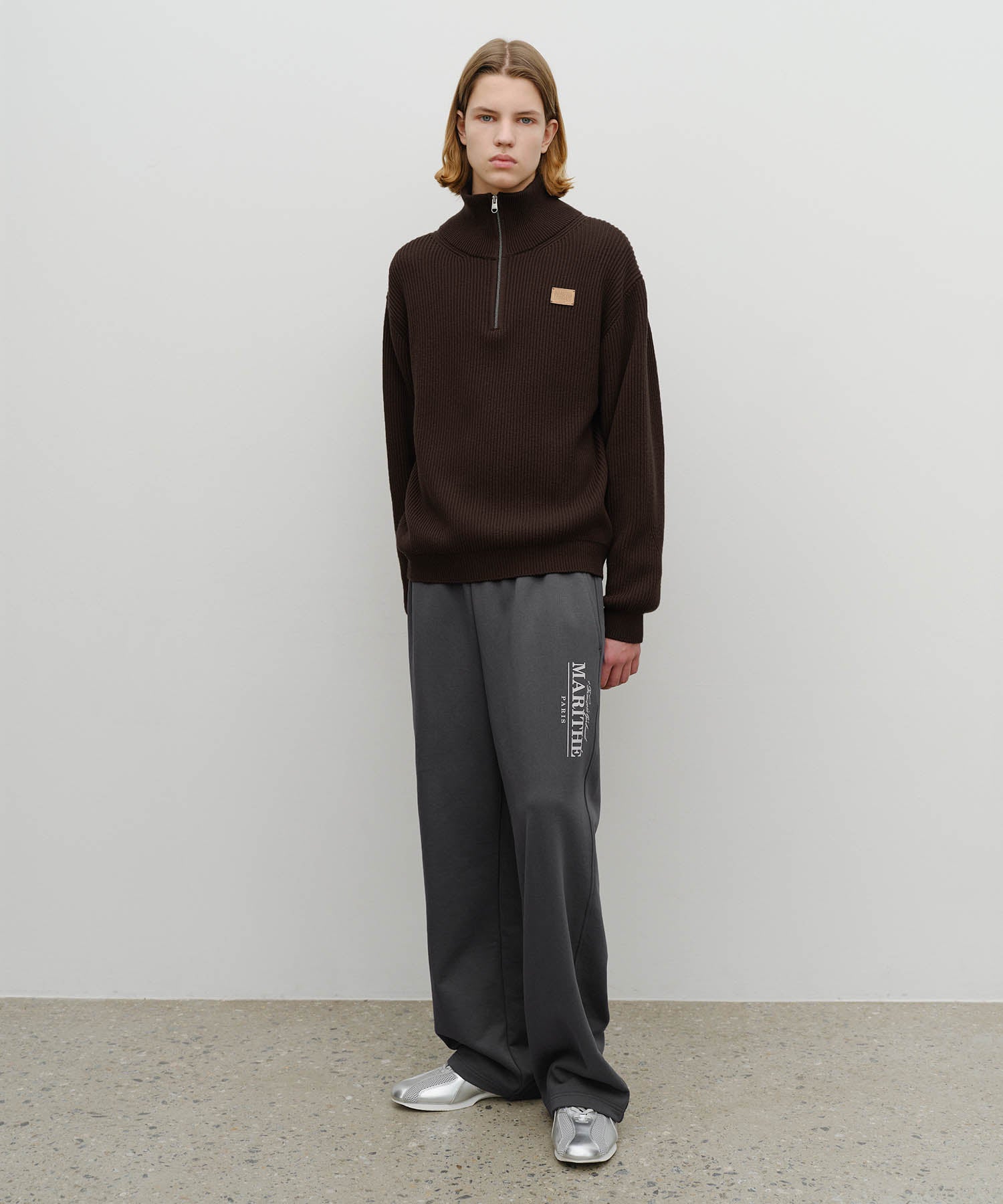 HALF NECK ZIPUP KNIT