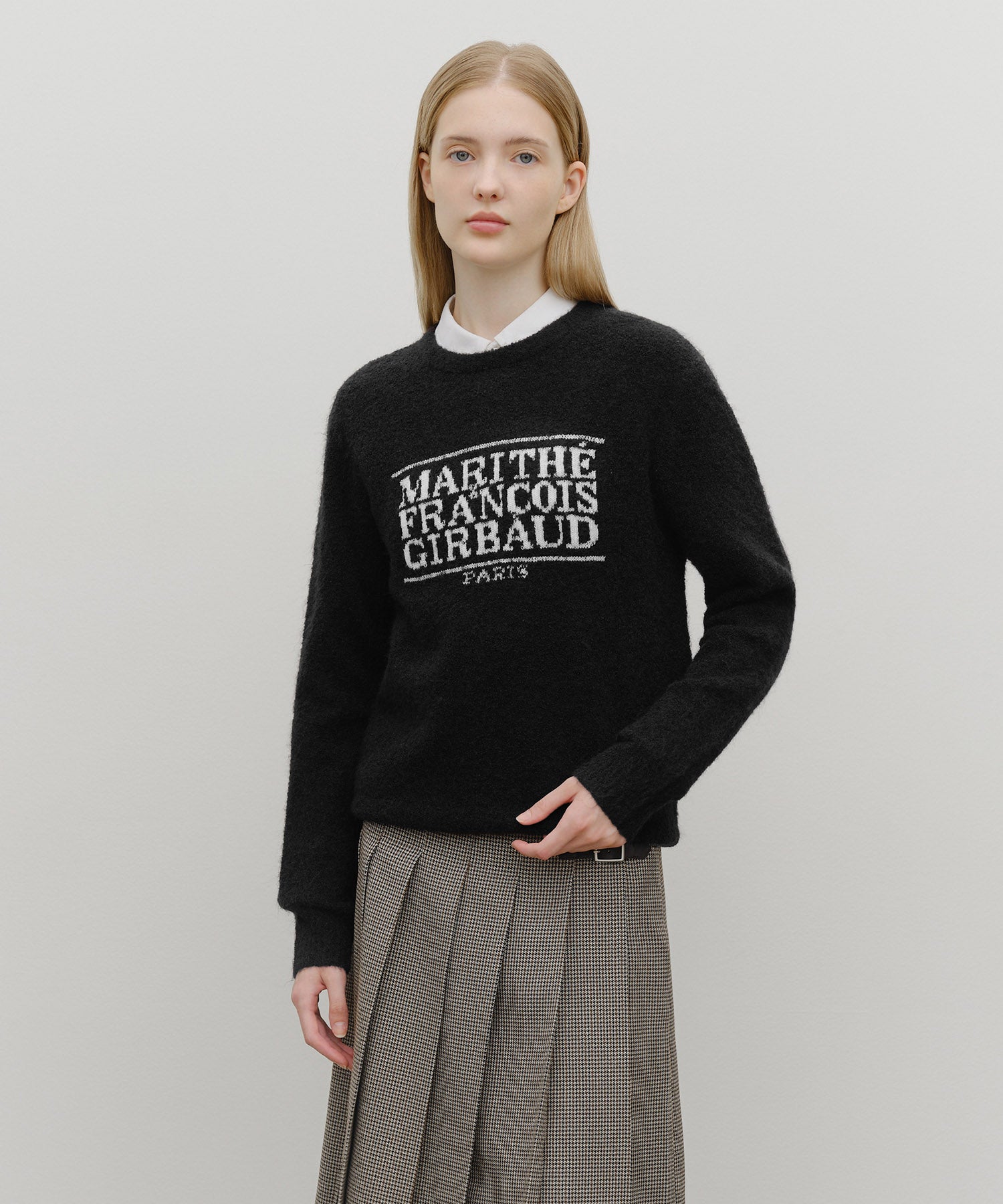 BOUCLE CLASSIC LOGO KNIT PULLOVER