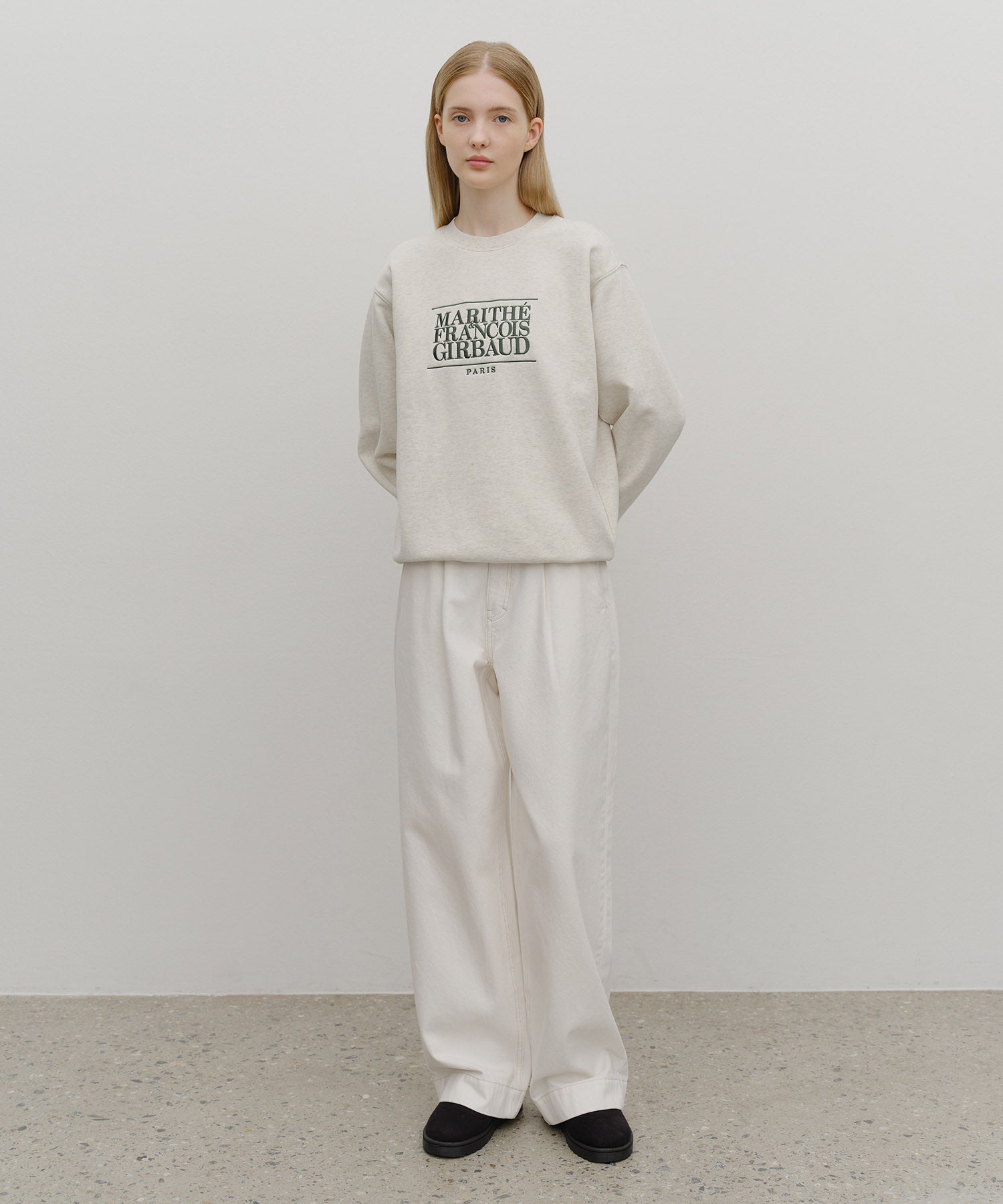 CLASSIC LOGO EMBROIDERY SWEATSHIRT (BRUSHED)