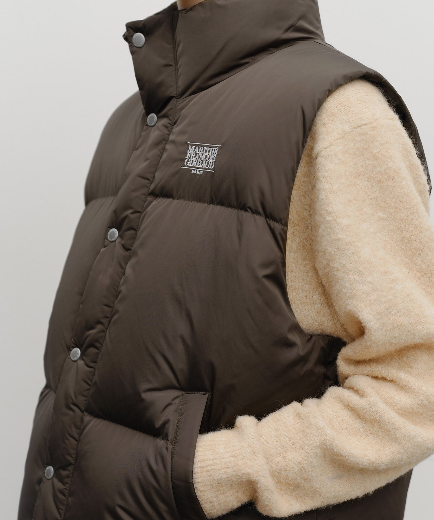 CLASSIC LOGO DOWN VEST