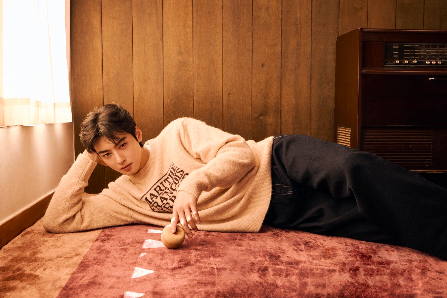 BOUCLE CLASSIC LOGO KNIT PULLOVER