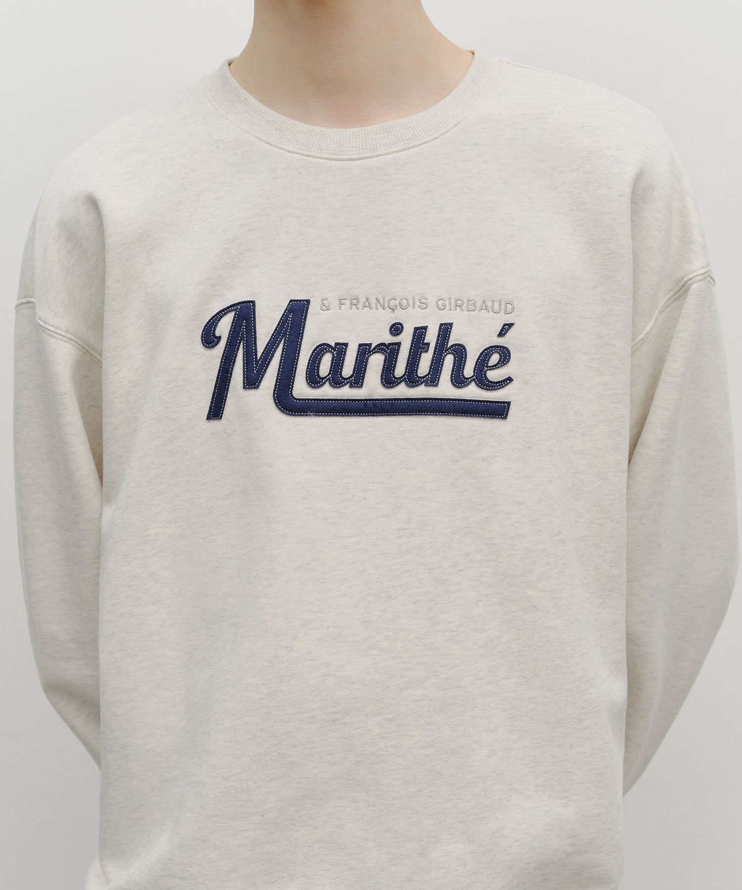 APPLIQUE LOGO OVERSIZED SWEATSHIRT (BRUSHED)