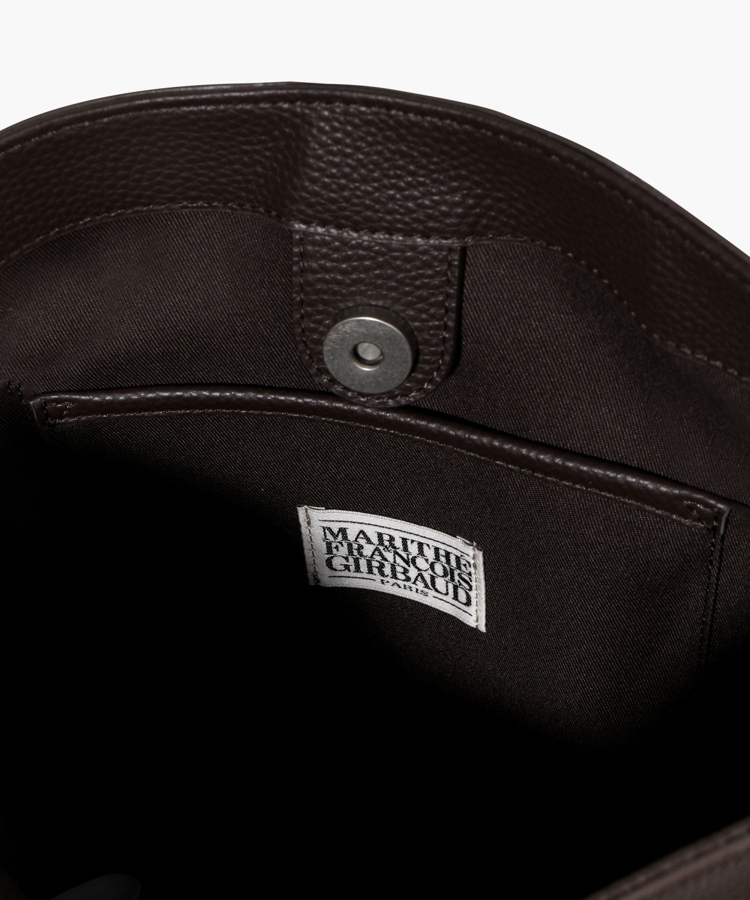 CLASSIC LOGO BUCKET BAG