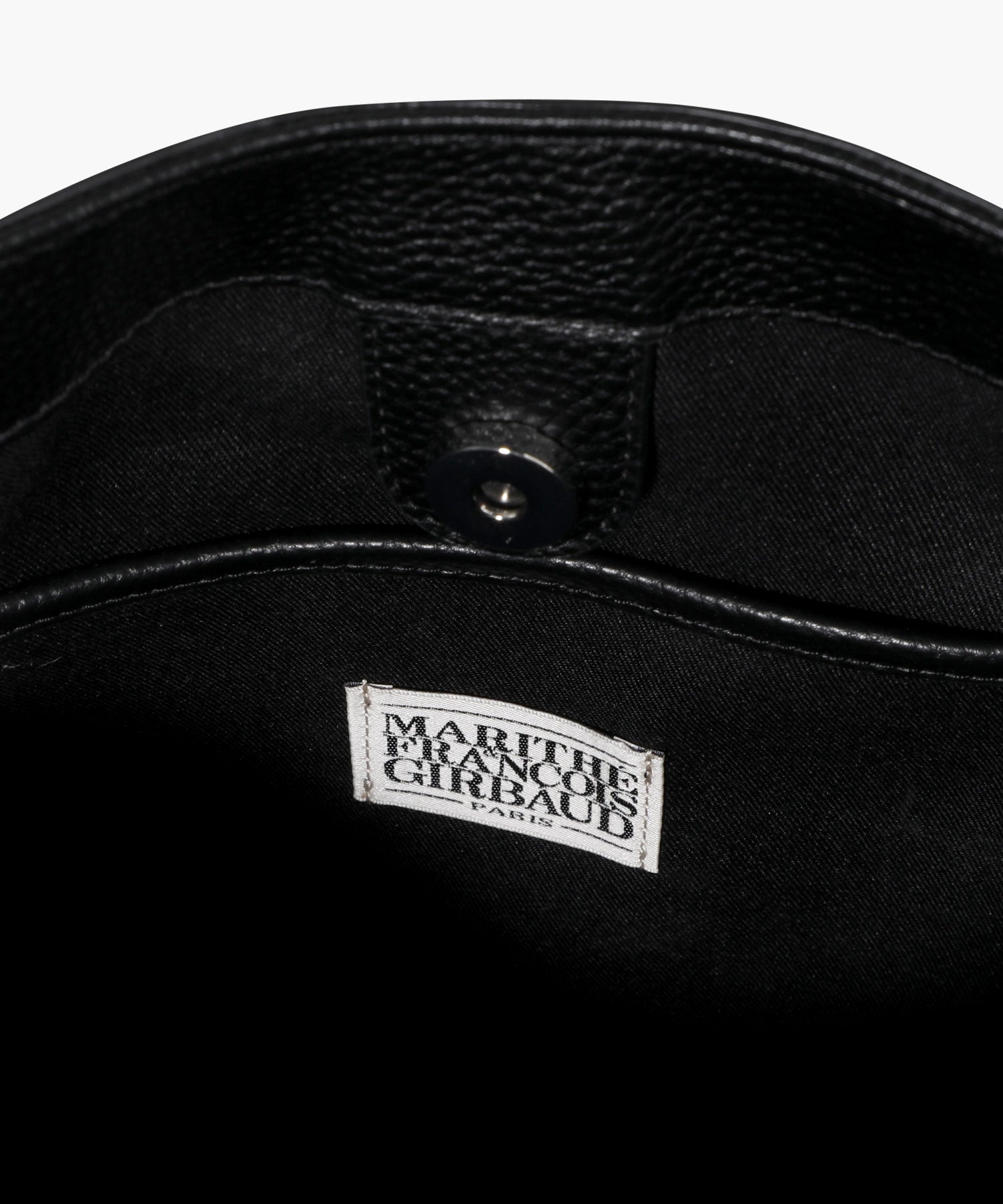 CLASSIC LOGO BUCKET BAG