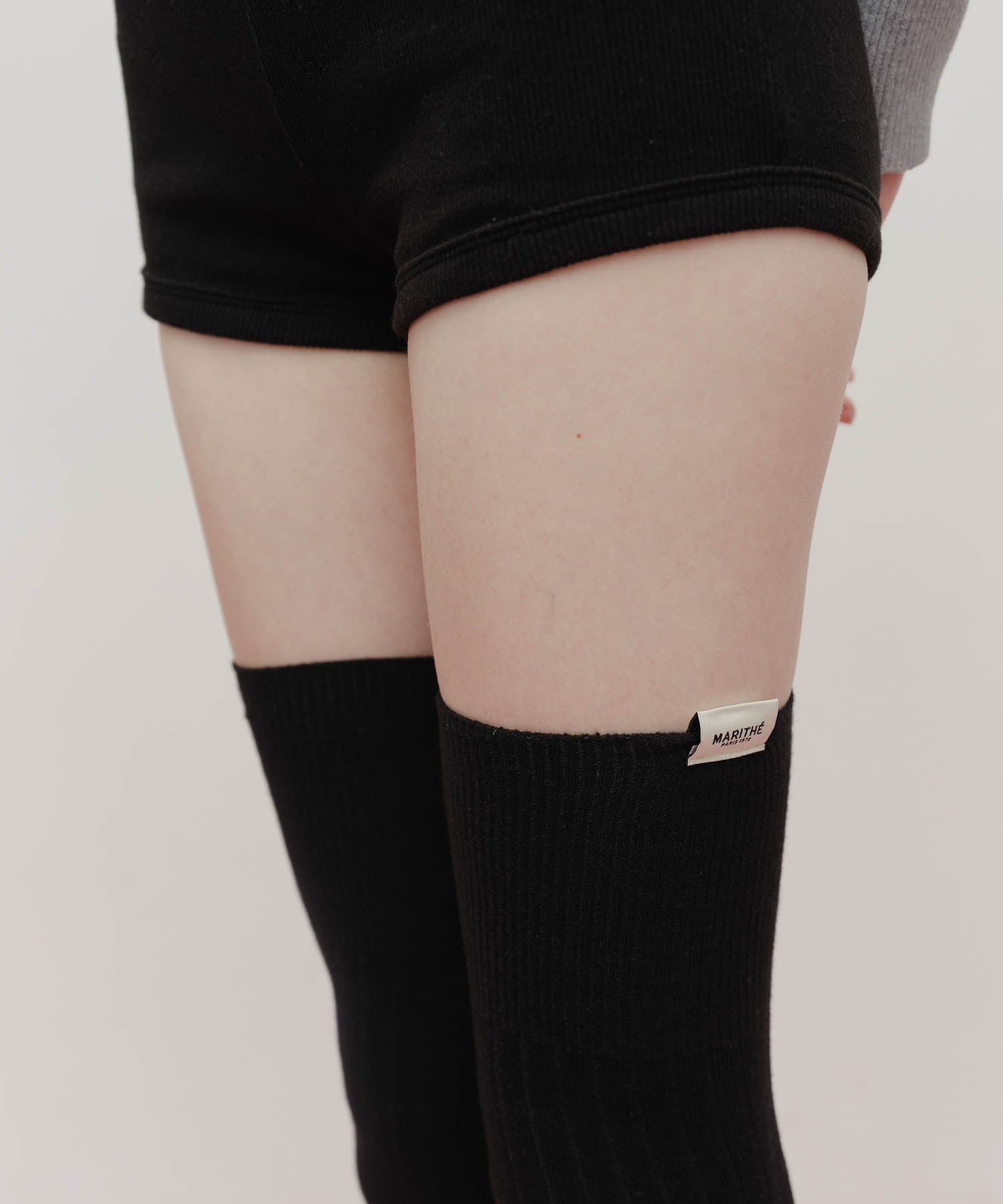 W OVER KNEE LONG SOCKS