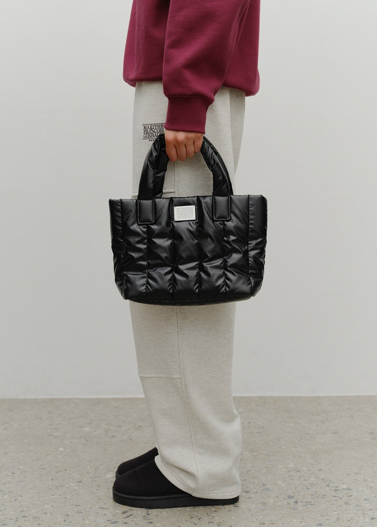 CLASSIC LOGO MATT METALLIC PADDING BAG