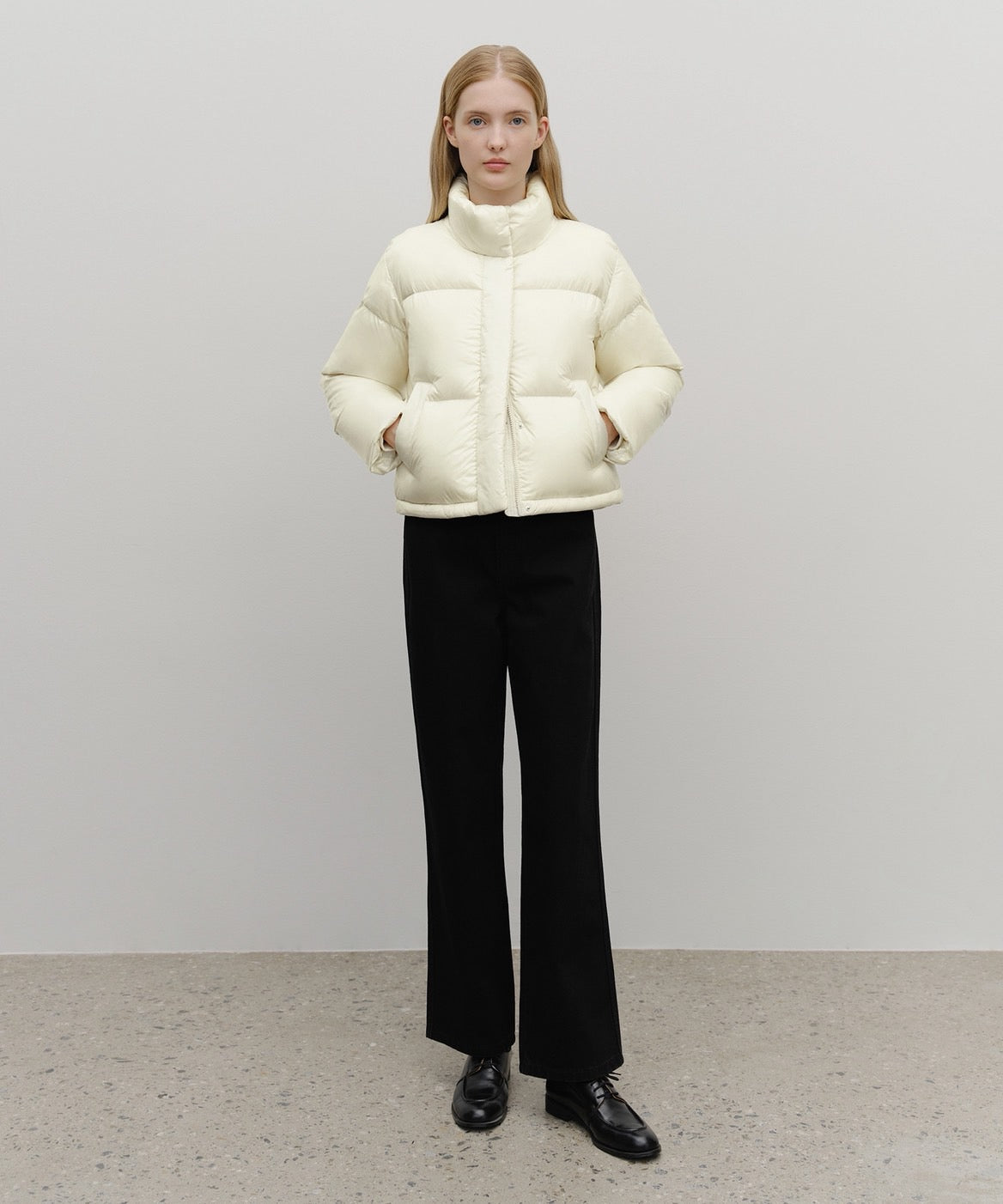 W GLOSSY CROP DOWN JACKET