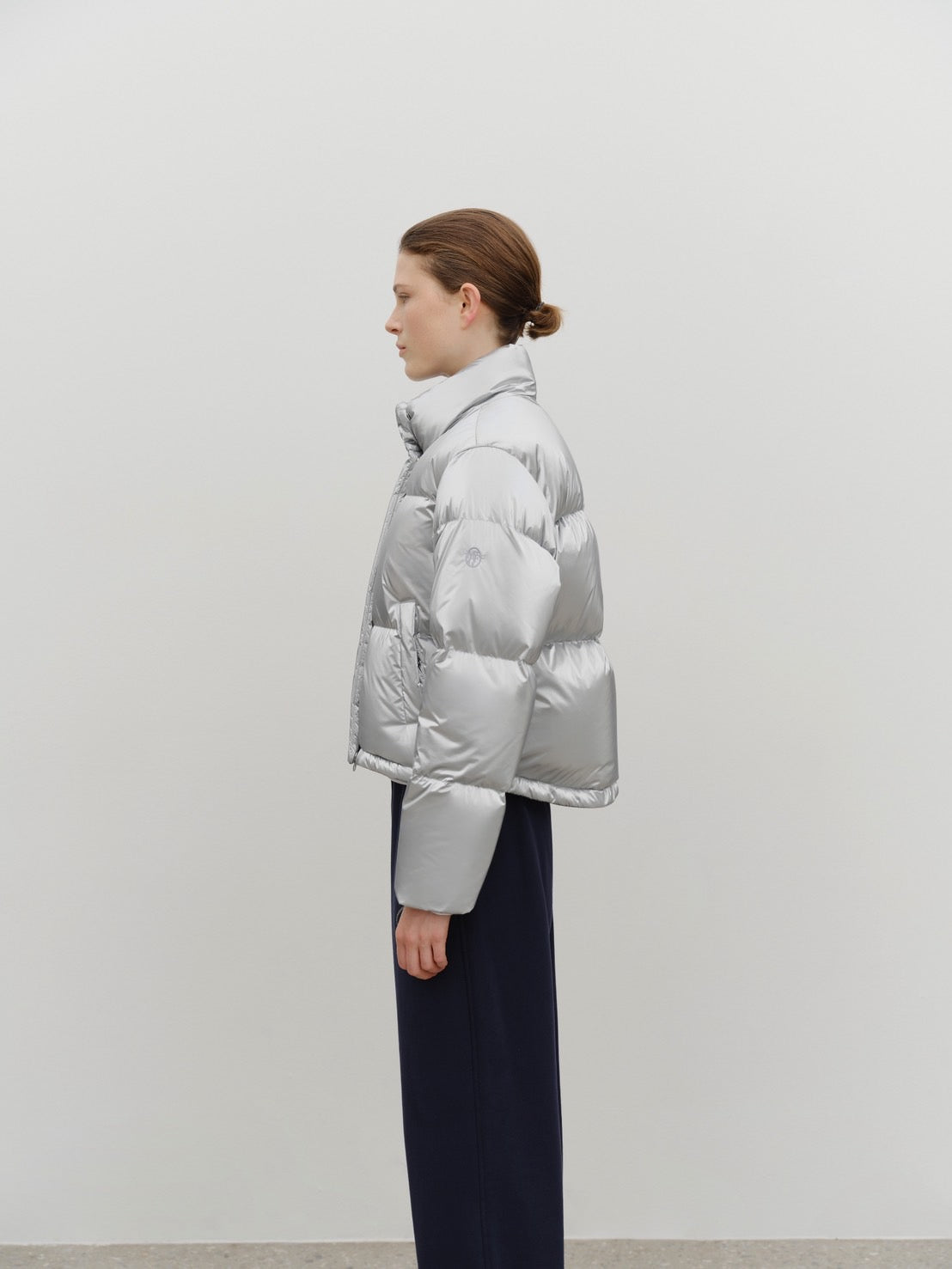 W GLOSSY CROP DOWN JACKET