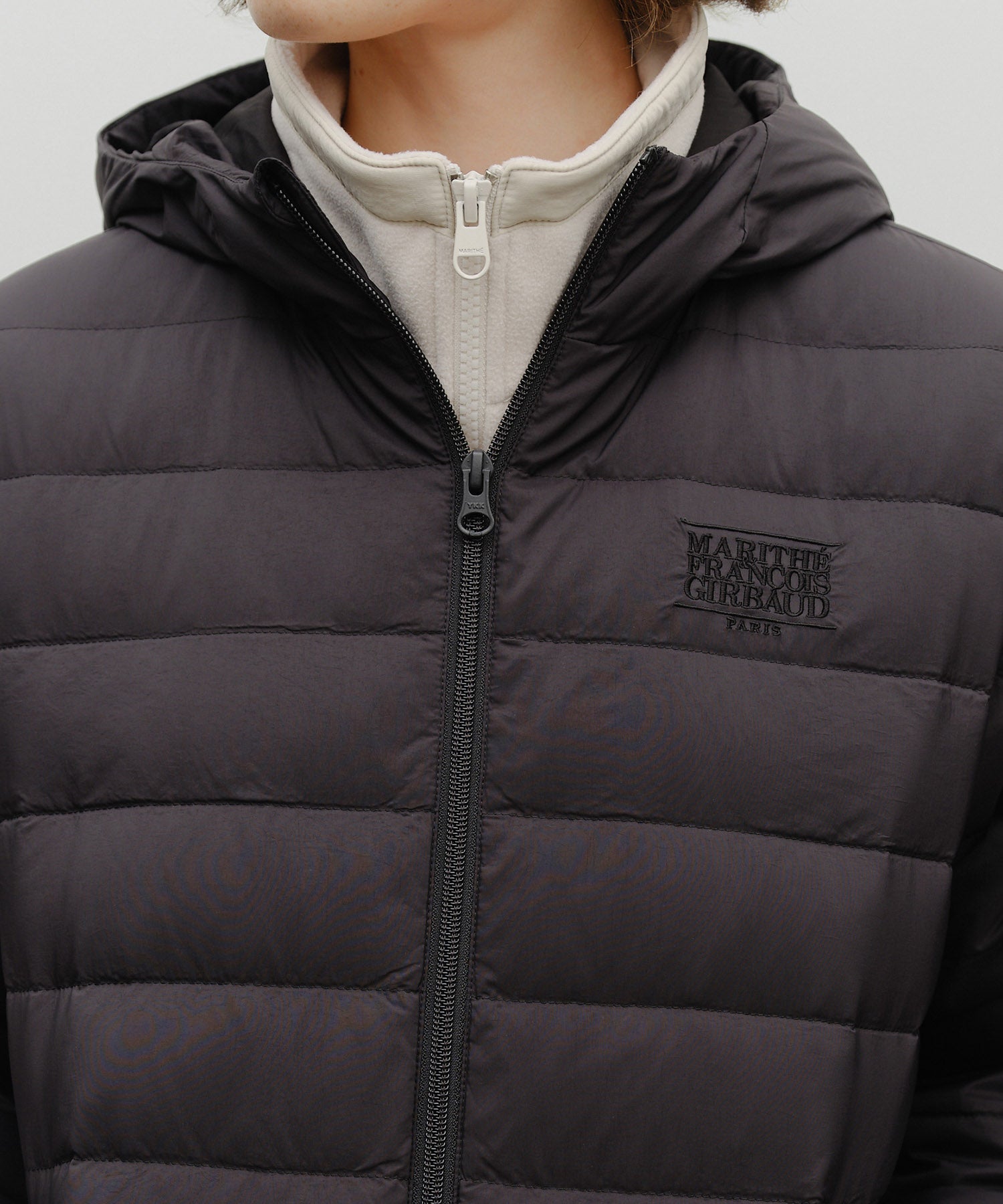 CLASSIC LOGO HOODED LIGHT DOWN JACKET