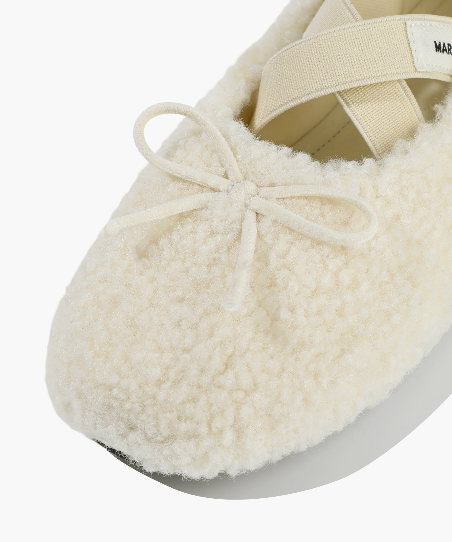 W CROSS BANDING SHEARING FLAT SHOES