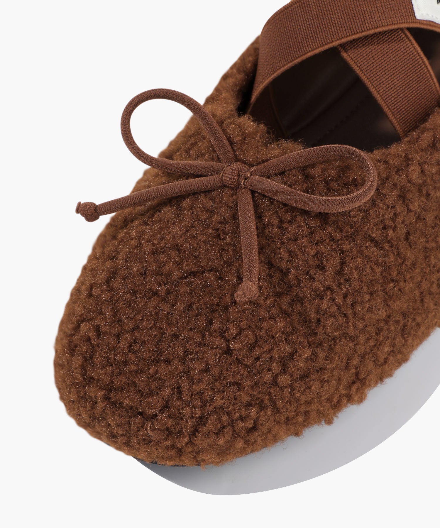 W CROSS BANDING SHEARING FLAT SHOES