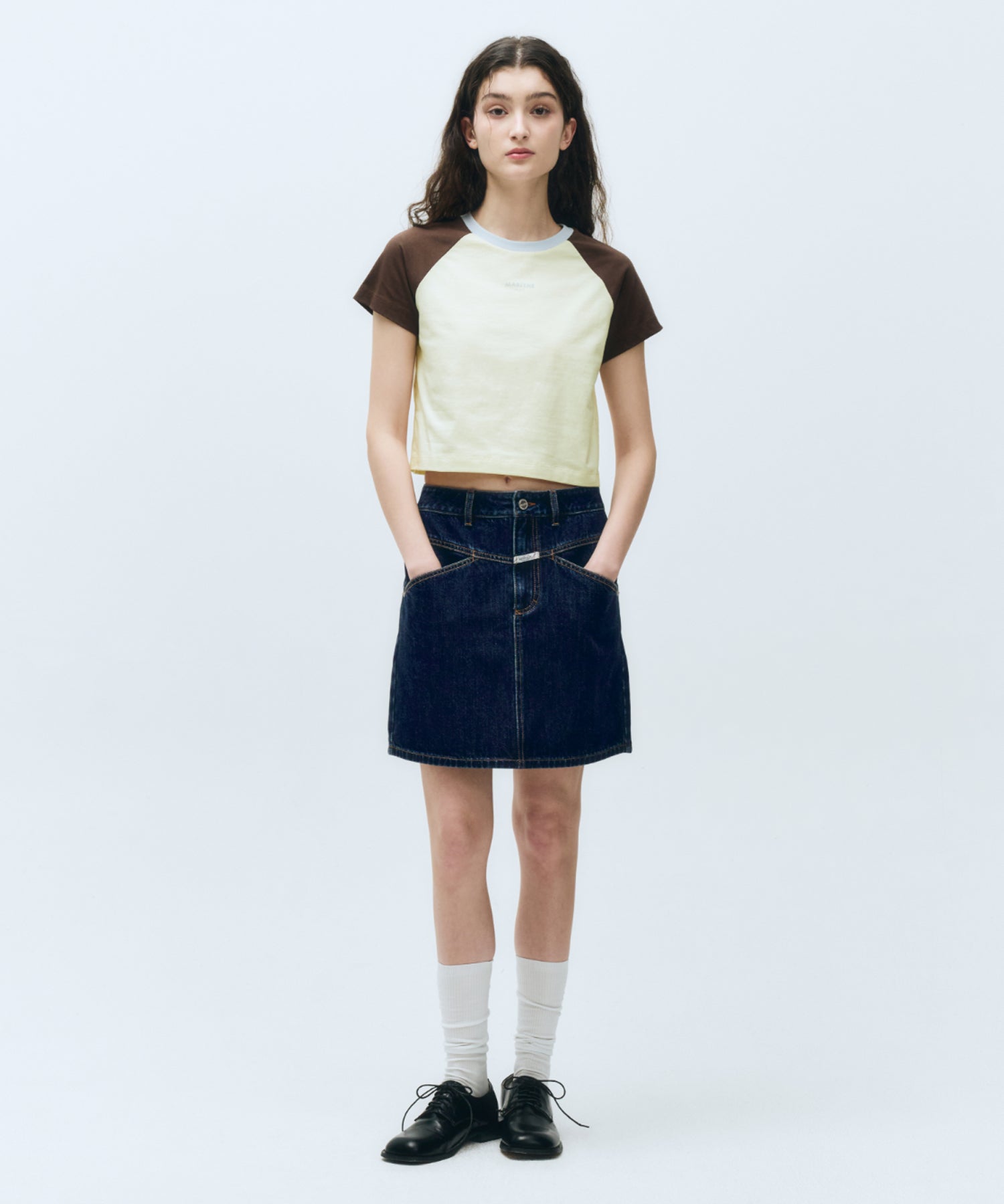 W 2-TONE RAGLAN CROP TEE
