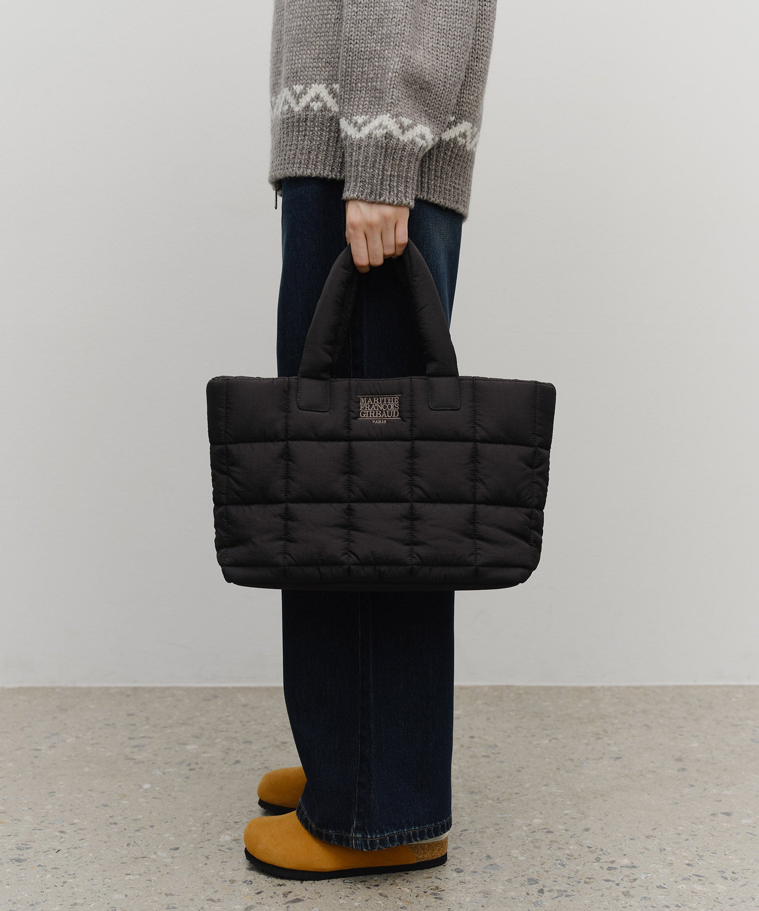 CLASSIC LOGO PADDING TOTE BAG