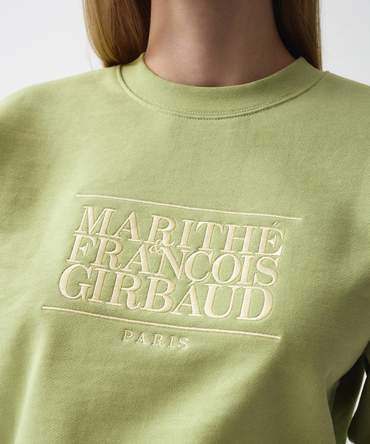 W CLASSIC LOGO CROP SWEATSHIRT