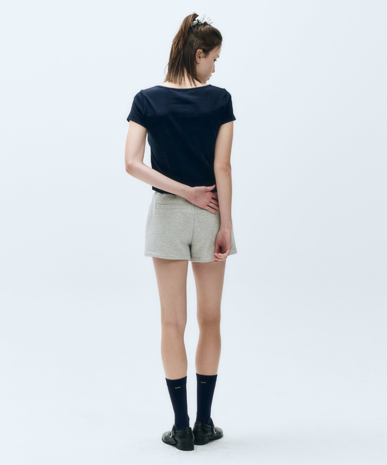 W BASIC SWEAT SHORTS