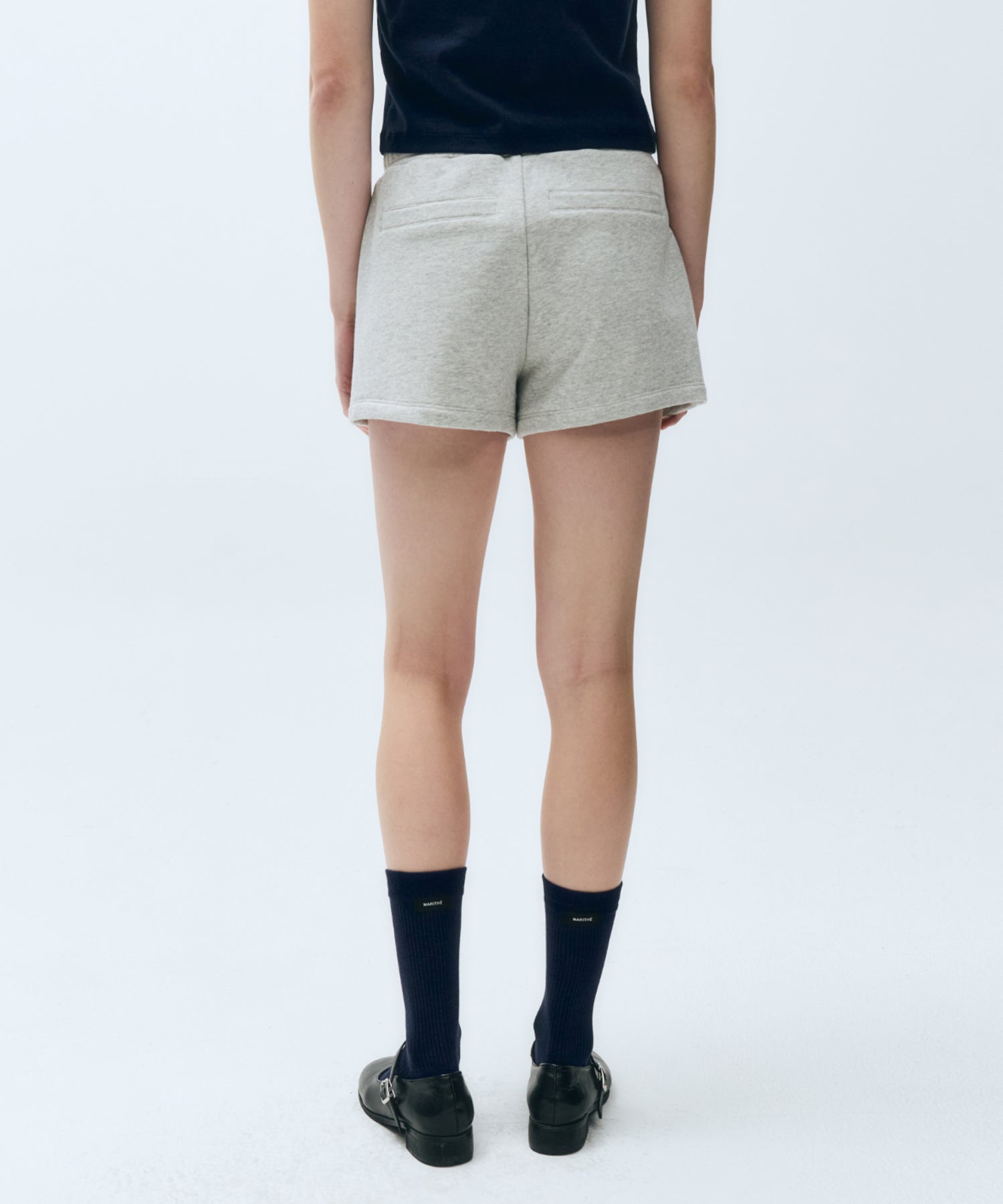 W BASIC SWEAT SHORTS