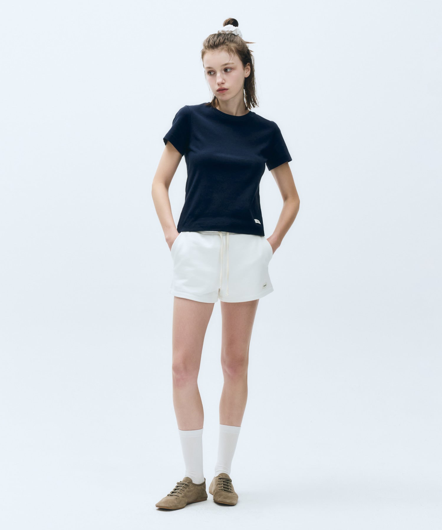 W BASIC SWEAT SHORTS