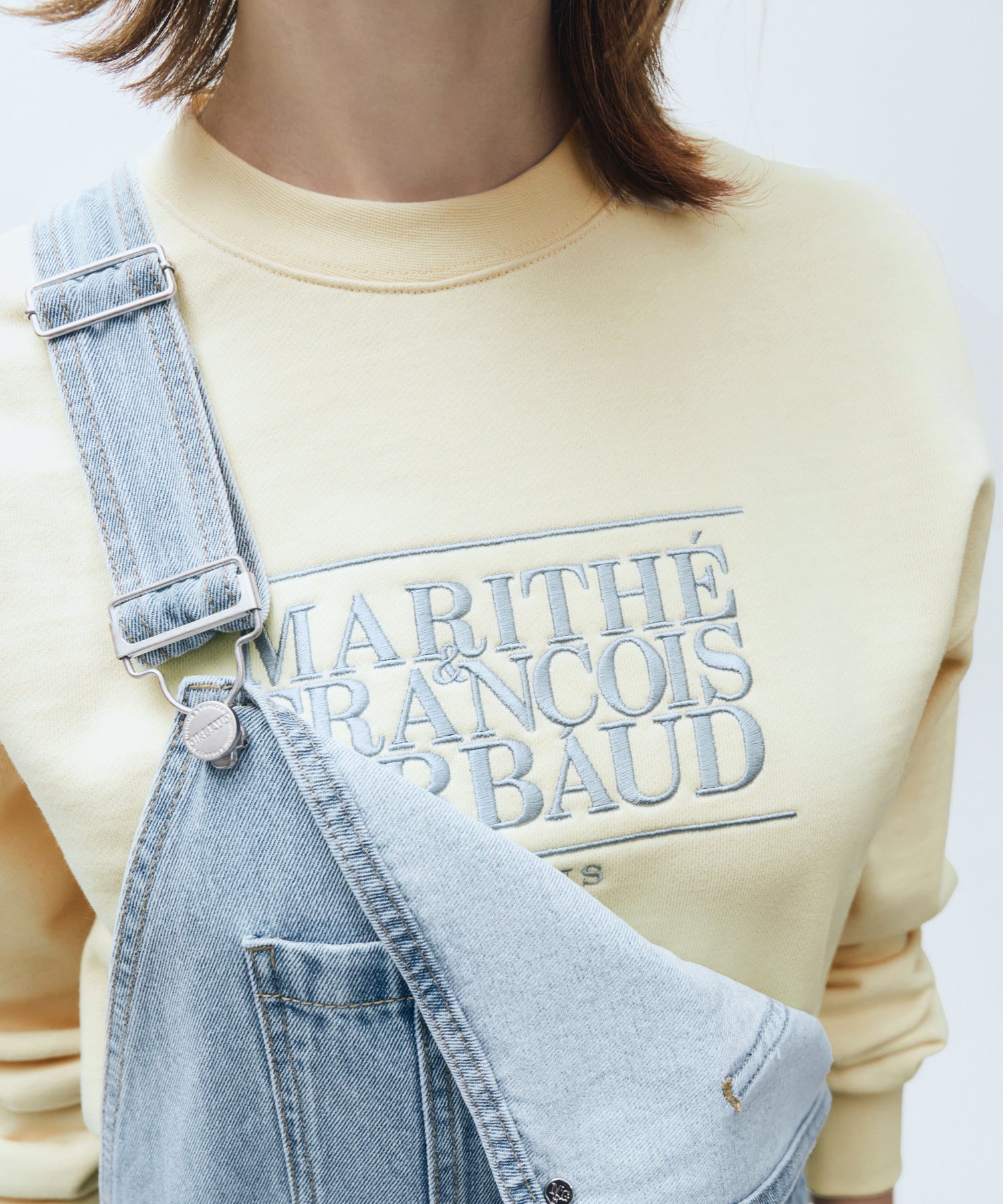 W CLASSIC LOGO CROP SWEATSHIRT