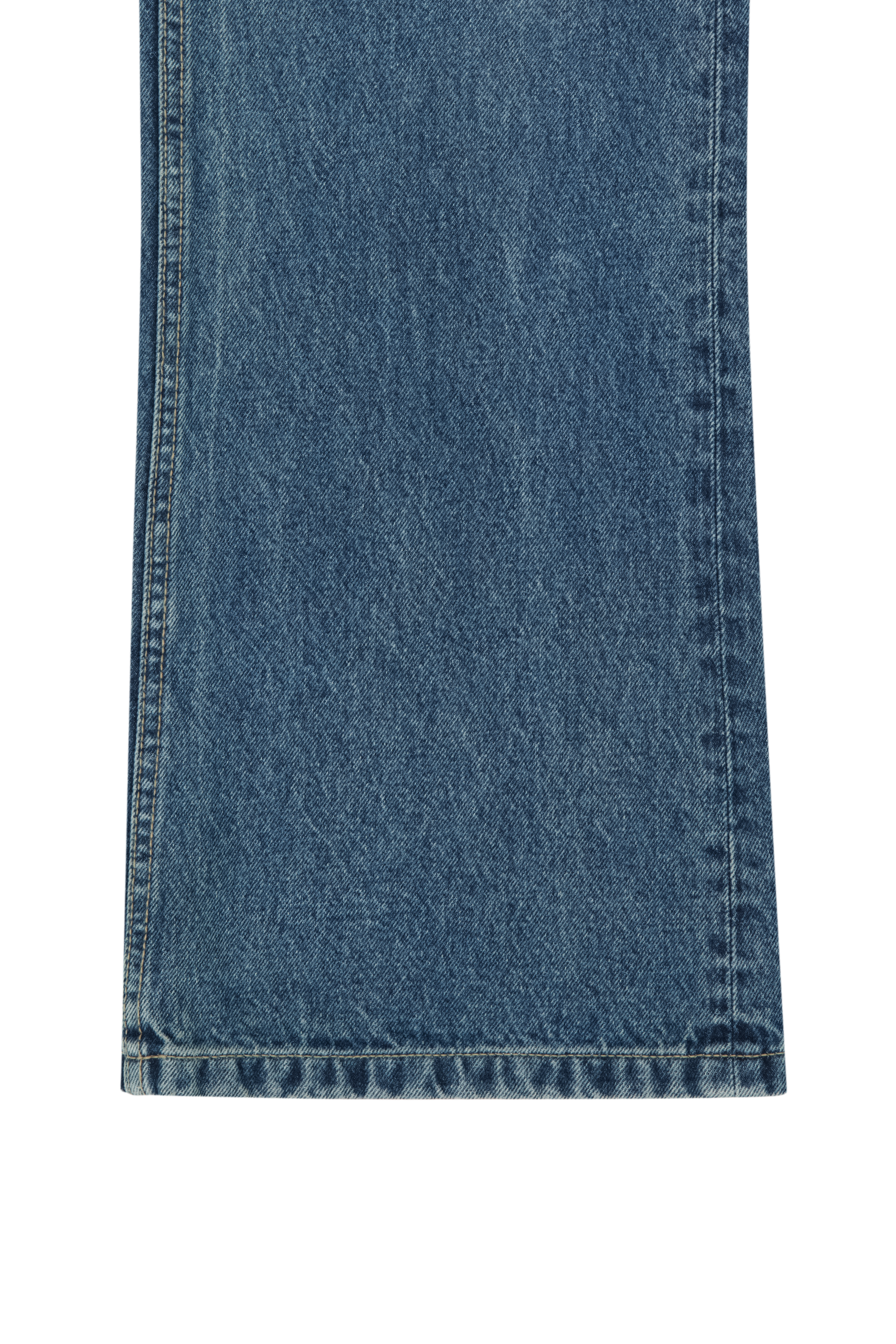 W RELAXED FIT BOOTS-CUT DENIM PANTS