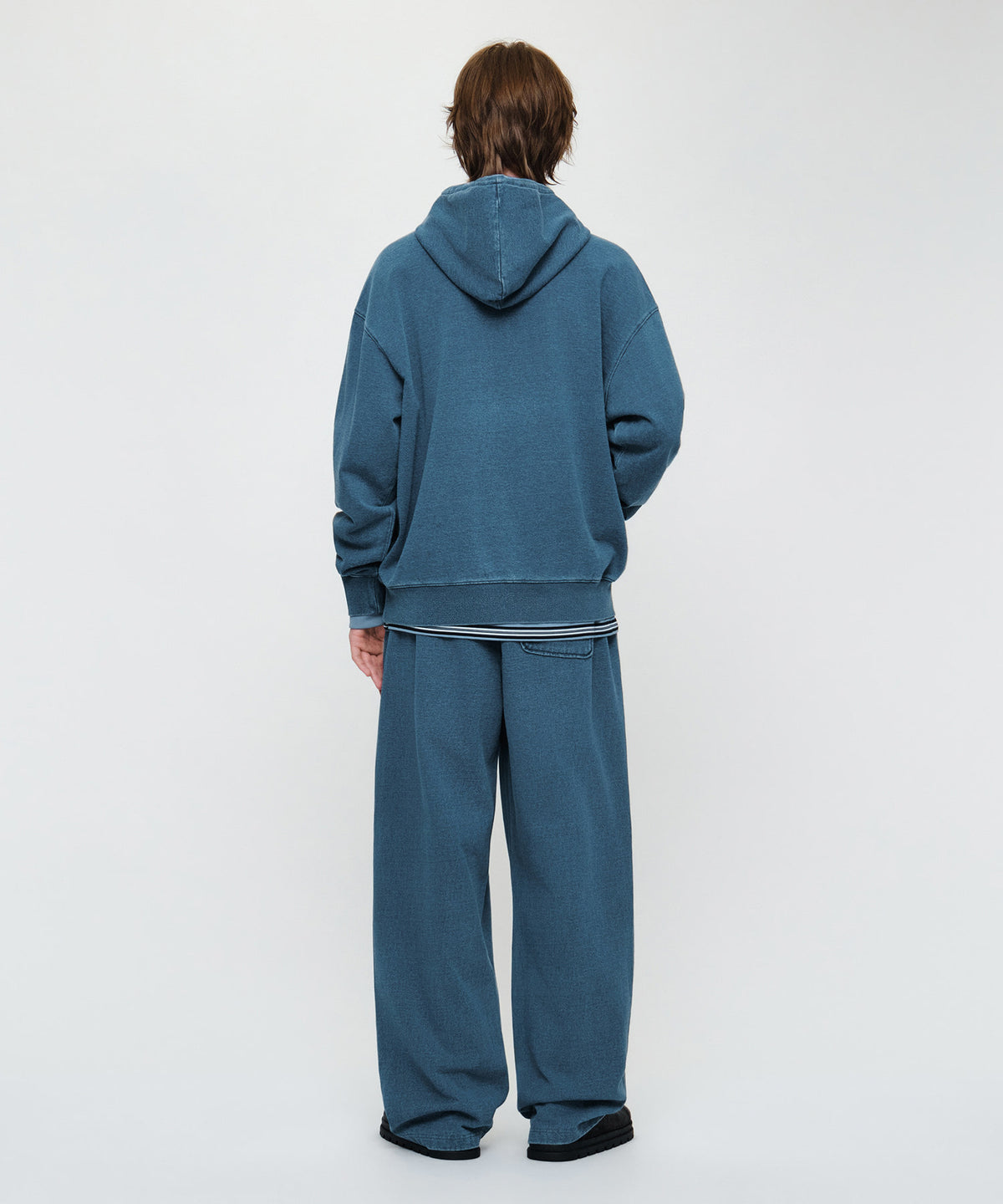 CRACK CLASSIC LOGO DYEING ONE TUCK WIDE SWEAT PANTS