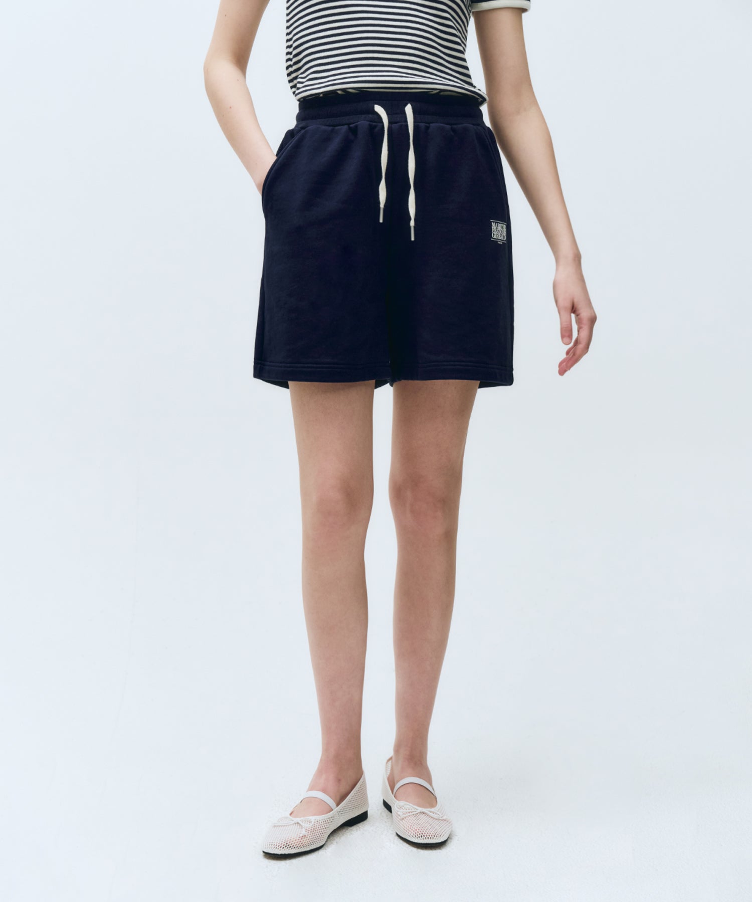 W CLASSIC LOGO SWEAT SHORTS