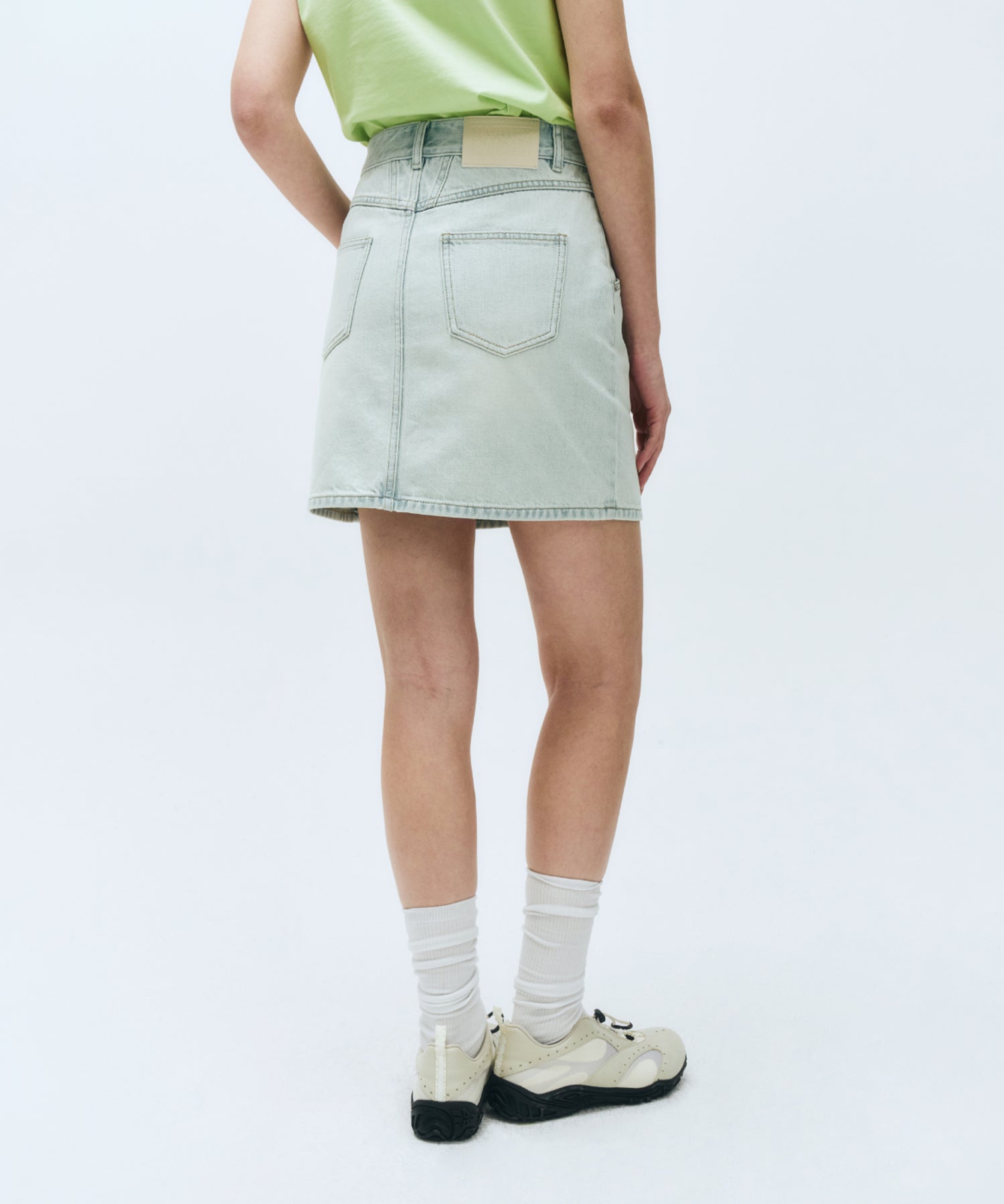 W STRAIGHT DENIM MINI SKIRT