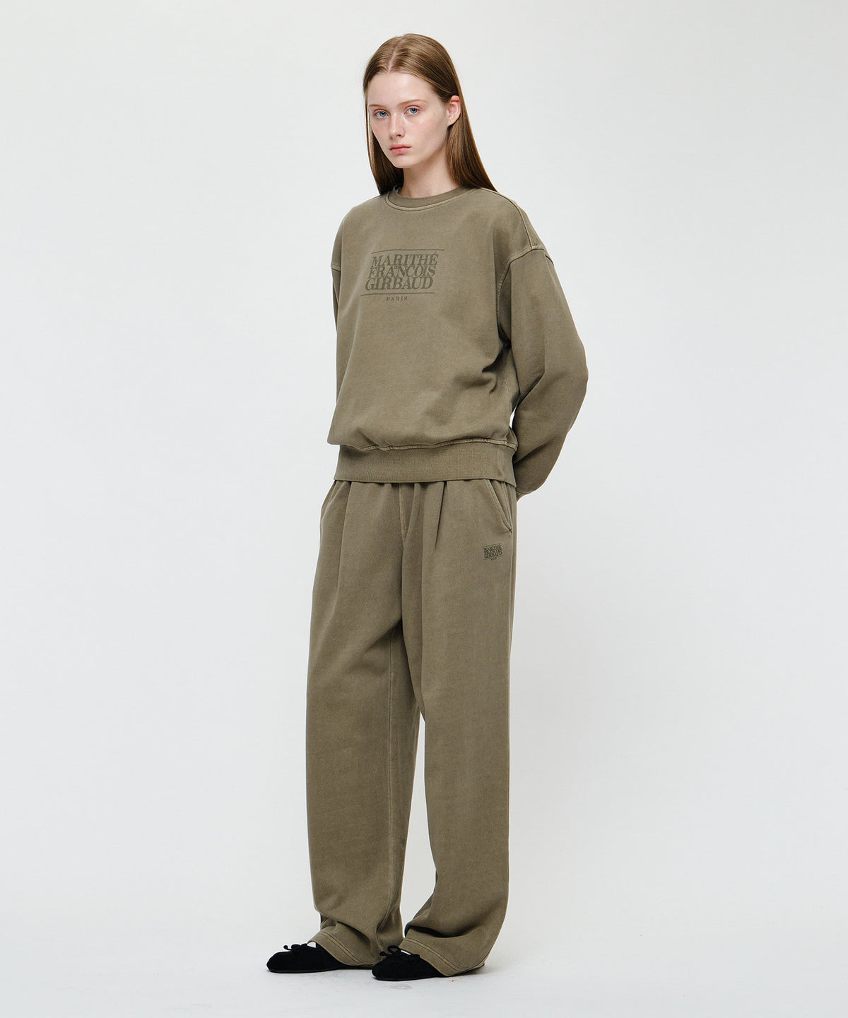 CRACK CLASSIC LOGO DYEING ONE TUCK WIDE SWEAT PANTS