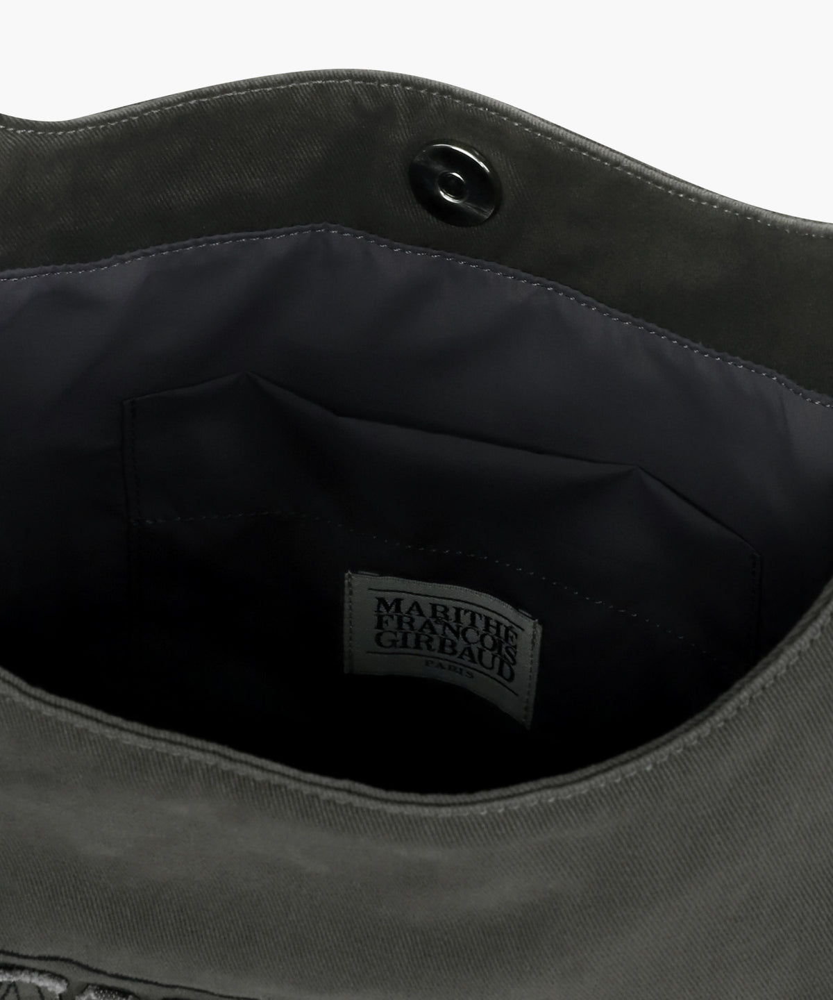 CLASSIC LOGO ROUND ONE SHOULDER BAG